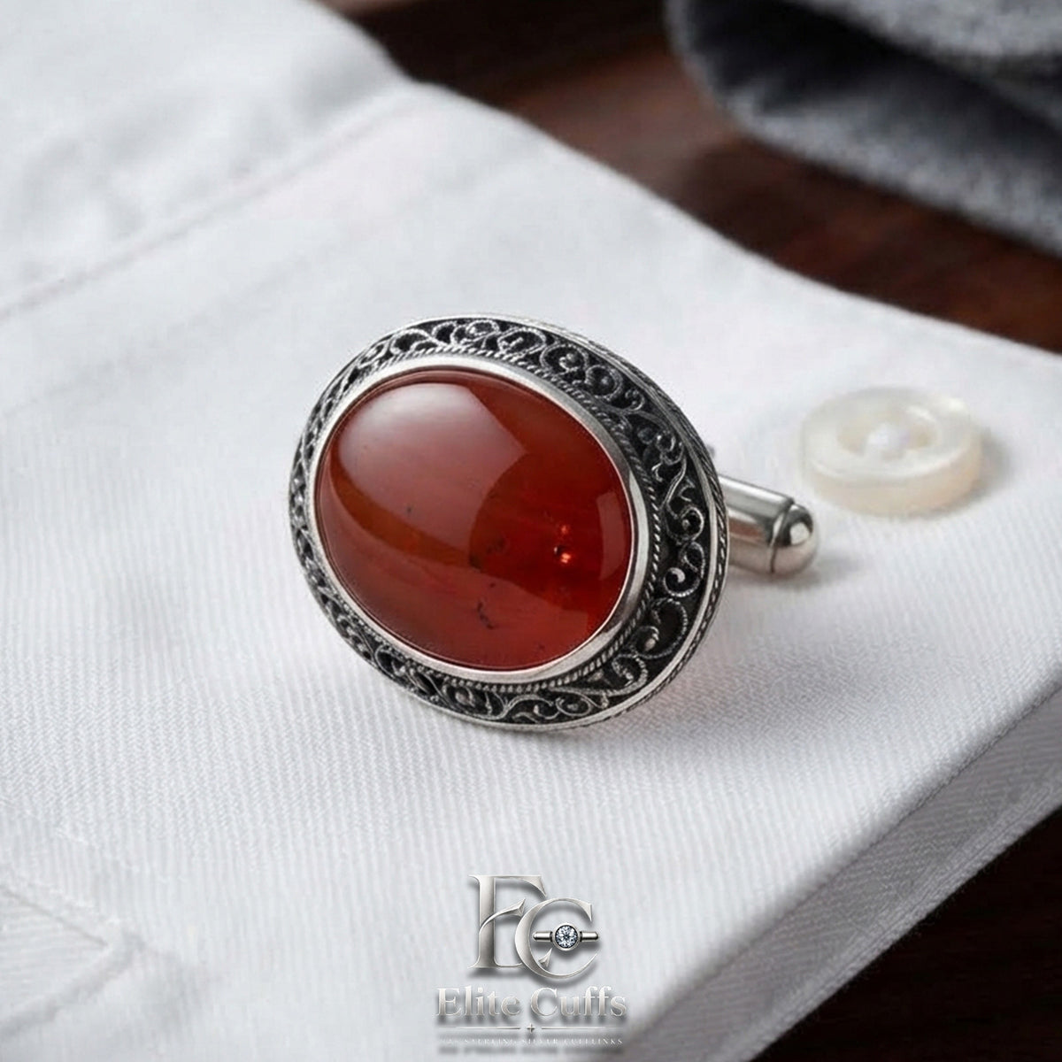 border-design-cufflinks